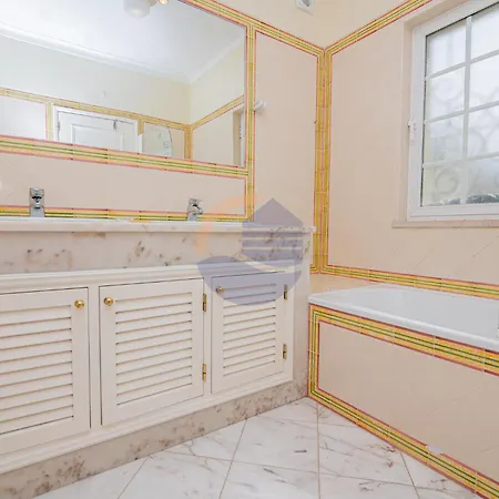 Luxury Suites, Heated Outdoor Pool ヴィラ ポルティマン