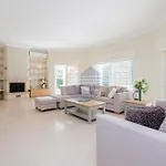 Luxury Suites, Heated Outdoor Pool 别墅