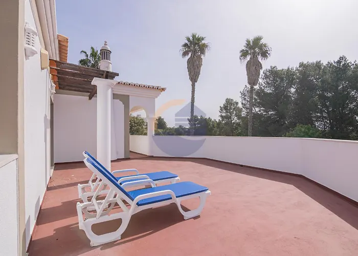 Luxury Suites, Heated Outdoor Pool Portimao