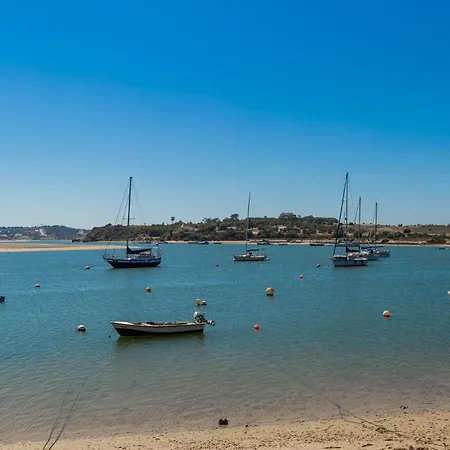 Luxury Suites, Heated Outdoor Pool Villa *