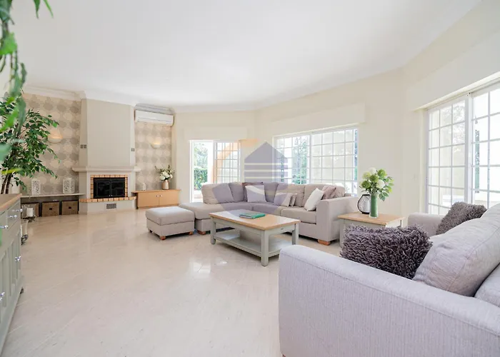 Luxury Suites, Heated Outdoor Pool Villa