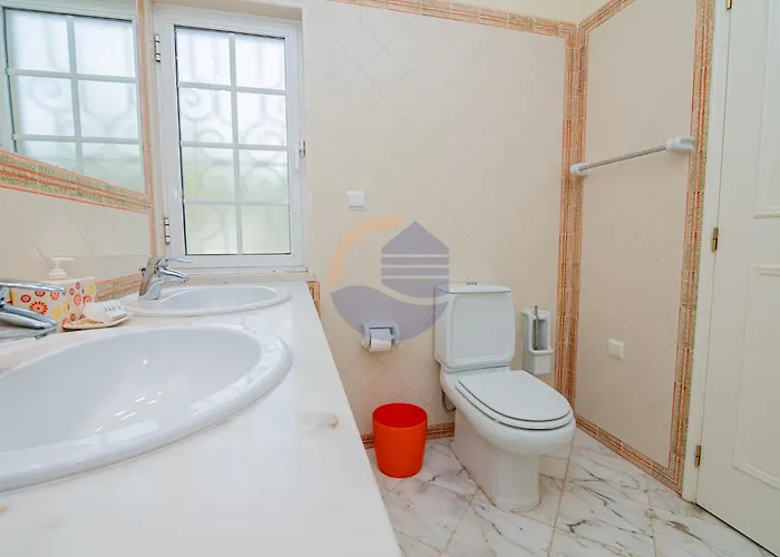 Villa Luxury Suites, Heated Outdoor Pool *