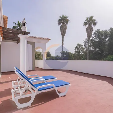 Luxury Suites, Heated Outdoor Pool פורטימאו